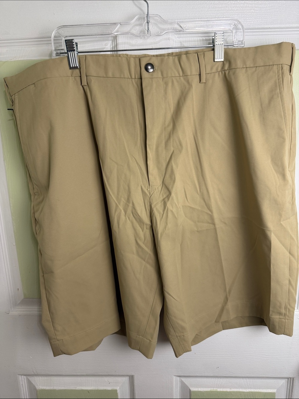 (2363) Polo by Ralph Lauren Khaki Golf Shorts, Size: 44T